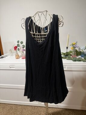 Old Navy Black Scoop Neck Women's Tank